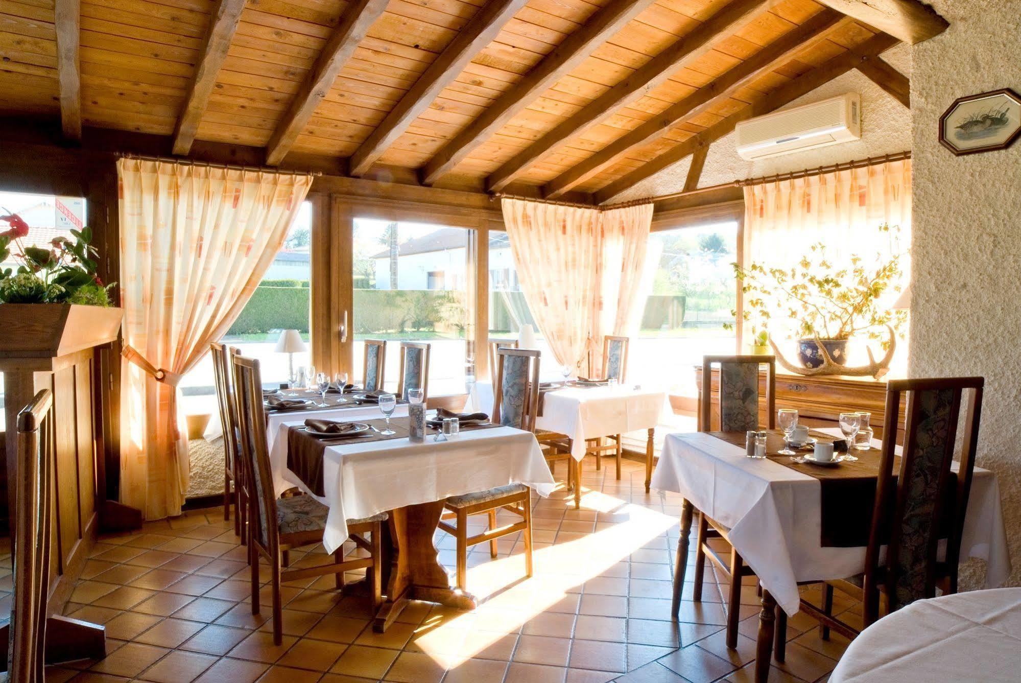 Logis Le Relais De Vacherauville 외부 사진